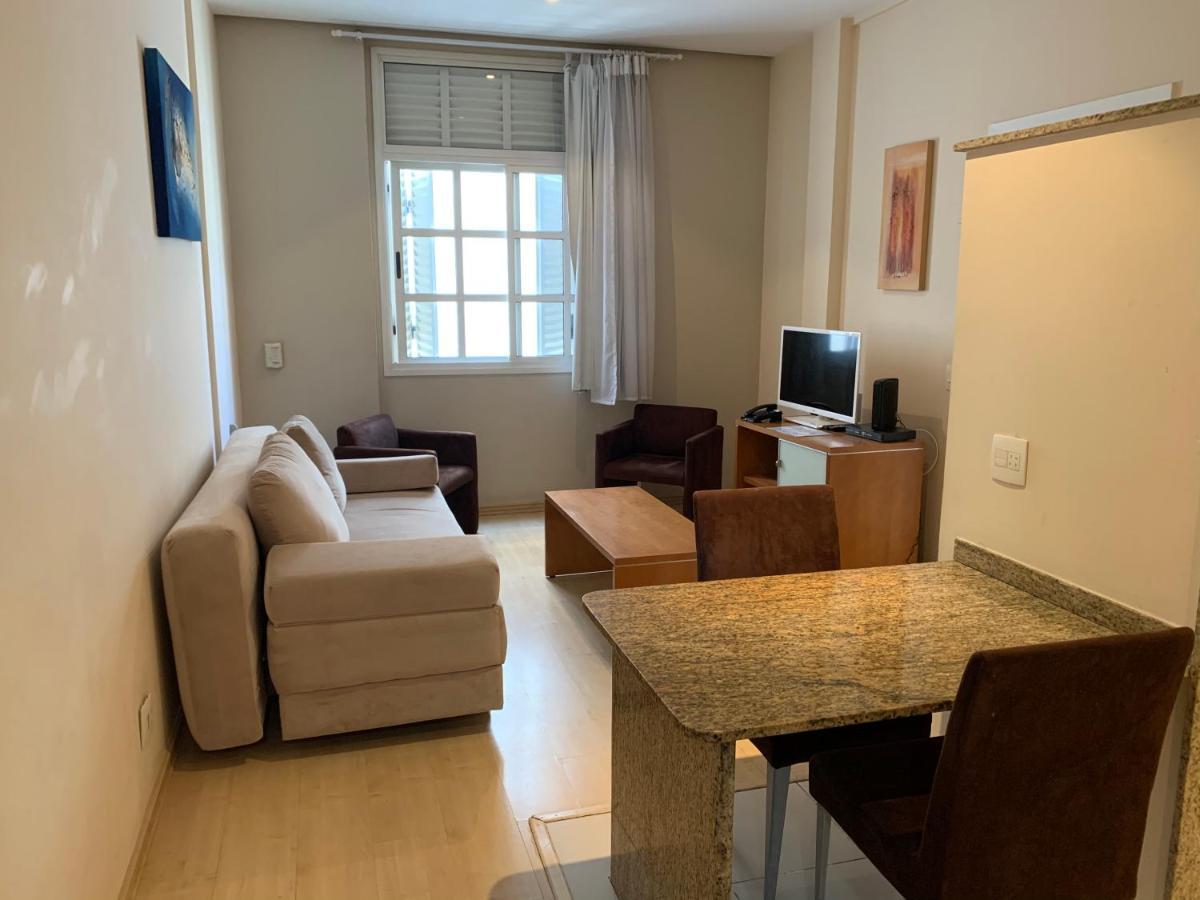 Residencial Com Servicos 45 Metros Decorado Com Sala, Suite E Cozinha Na Quadra Da Praia De Copacabana Rio de Janeiro Bagian luar foto